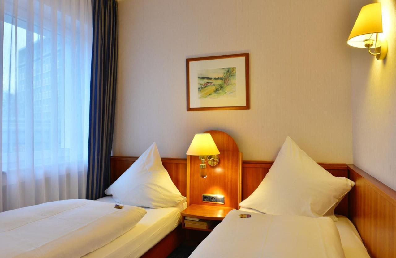 קלן Hotel Ilbertz Garni מראה חיצוני תמונה