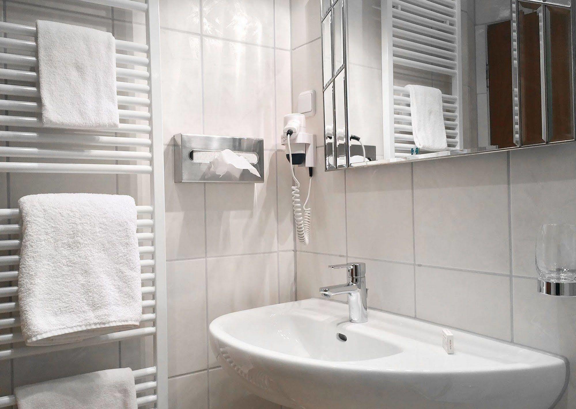 קלן Hotel Ilbertz Garni מראה חיצוני תמונה